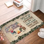 Personalizzato Sediamoci accanto al fuoco e guardiamo la gente parcheggiare i loro camper Regalo di coppia per lo stuoino della porta