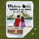 Personalisierte Making Memories One Campsite At A Time Decke Skin Friendly Geburtstag Geschenk für Paar Familie Camping Liebhaber