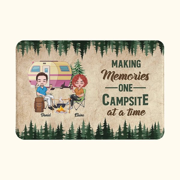 Personalizzato Making Memories One Campsite at a Time Regalo per la porta con zerbino Anniversario