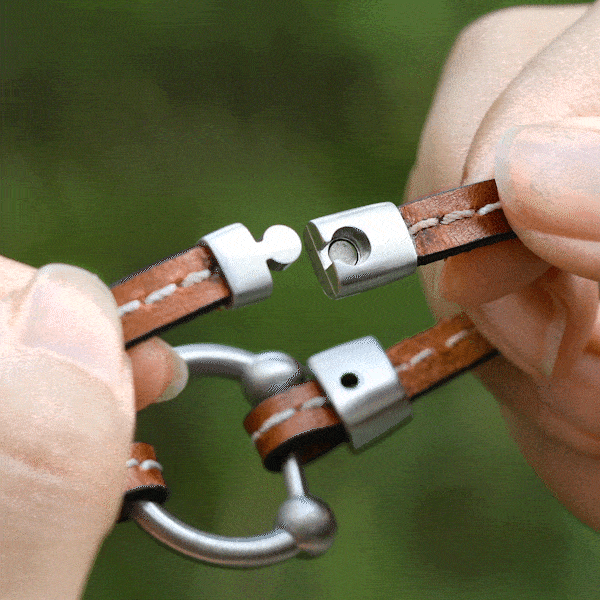 Personalized Equestrian Horsebit Leather Magnetic Bracelet with Name Horse Lovers Jewelry Birthday Mother's Day Gift for Woman Girl