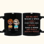 Tasse en céramique noire personnalisée We're Not Sugar & Spice And Everything Nice Best Friends Gift for Sisters (Nous ne sommes pas le sucre et les é