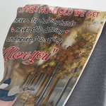 Coperta di flanella Sherpa personalizzata No Matter How Old We Get Never Stop Holding Hands Regalo del marito Anniversario di matrimonio