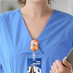 Gepersonaliseerde Medische Infuus Zak Glitter Badge Reel ID Naam Label Grappige Verpleegkundigen Week Gift voor Verpleegkundige Arts Medisch Personeel