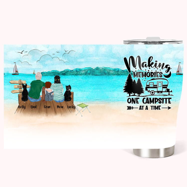 Cadeau de Noël pour la famille, personnalisé Making Memories Famliy with Pets Camping 30oz Curved Tumbler Anniversary