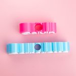 Lot de 2 Embouts de Paille Personnalisés avec Nom Accessoire Imprimé en 3D Style Rose pour Stanley Tumbler Cadeau pour Amatrice des Poupées de Mode