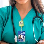 Gepersonaliseerde Medische Infuus Zak Glitter Badge Reel ID Naam Label Grappige Verpleegkundigen Week Gift voor Verpleegkundige Arts Medisch Personeel