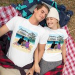 Personalisierte Abenteuer ist da draußen Erwachsenen-T-Shirt und Kinder-T-Shirt Geburtstag Camping Geschenk für Familie