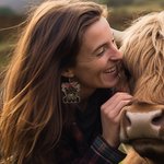 Personalisierte hölzerne Hochland Kuh Ohrringe Tropfen Ohrringe Tierschmuck Geburtstag Weihnachten Thanksgiving Geschenk für Kuh-Liebhaber