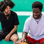 Collar personalizado unisex de cadena de bolas con iniciales de burbujas de gran tamaño Regalo de cumpleaños del Día del Padre para el amante del hip-