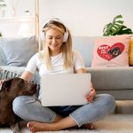 Coussin personnalisé en forme de coeur pour chien Cadeau d'anniversaire pour propriétaire d'animal de compagnie Décoration de canapé