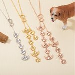 Pendentif Patte de Chien Personnalisé avec 1-12 Initiales Gravées Cadeau Commémoratif pour Amoureux de Chien