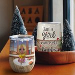 Personalizzato Just A Girl Who Loves Books Stile natalizio 12 oz Wine Tumbler Regalo di lettura Regalo di Natale Regalo di compleanno per gli amanti d