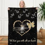 Couverture Personnalisée avec 1-9 Noms Motif Cœur Papillons Thème We Love You with All Our Heart Cadeau Anniversaire Fête des Mères pour Maman