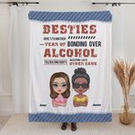 Manta personalizada para las mejores amigas Por un año más de amistad con alcohol Ideas para regalar a la mejor amiga