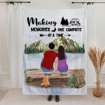 Personalisierte Making Memories One Campsite At A Time Decke Skin Friendly Geburtstag Geschenk für Paar Familie Camping Liebhaber