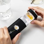 Pilulier de 7 Jours Personnalisé avec Fleur de Naissance Porte-Pilule en PC de Qualité Alimentaire Cadeau Voyage Santé pour Famille Ami