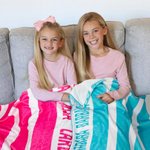 Couverture en Laine Polaire Rayée Personnalisée avec Nom Cadeau d'Anniversaire pour Famille Amis Enfants