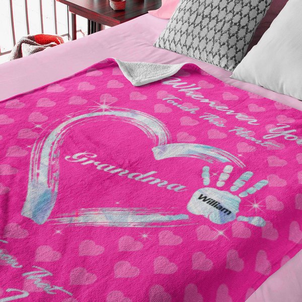 Personalized Gradient Handprints Love Heart Multi Color Family Blanket with 1-13 Names Christmas Day Mother's Day Gift for Grandmother Mother