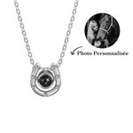 Collier Personnalisé avec Photo de Projection et Je t'aime en 100 Langues Pendentif Forme Fer à Cheval Cadeau Anniversaire pour Femme