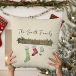 Coussin de Noël Personnalisé avec Nom sur Chaussettes et Année Style Champêtre Cadeau de Noël pour la Famille et les Amis