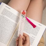 Personligt bokmärke med akvarellblomma, tofs och namn Födelsedagspresent för kvinnor flickor bokälskare