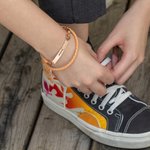 Bracciale in pelle PU a doppio avvolgimento con chiusura magnetica e testo inciso, regalo di sopravvivenza di emergenza per uomini e donne.