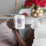Mug Personnalisé avec Fleur de Naissance de Zodiaque Motif de Fond Coeur Cadeau pour Famille