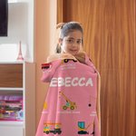 Couverture à capuche personnalisée avec nom pour bébé Camion de chantier Cadeau d'anniversaire de Noël doux et chaud pour les enfants