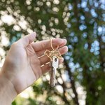 Porte-clés Personnalisé avec Silhouette en Forme de Chien Chat et Nom Cadeau de Souvenir pour Amoureux d'Animal de Compagnie