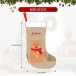 Personalizar lindo oso de vacaciones de la media de Navidad con el nombre del árbol de Navidad Decoración de regalo para los niños de la familia