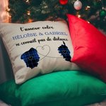 Housse de Coussin Personnalisé avec Titre et Motif Deux États Pas de Distance Entre l'Amour Entre la Famille Cadeau Noël pour Famille Amis Couple