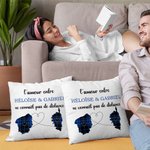 Housse de Coussin Personnalisé avec Titre et Motif Deux États Pas de Distance Entre l'Amour Entre la Famille Cadeau Noël pour Famille Amis Couple
