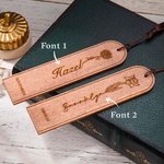 Signet de Livres Personnalisé avec Nom et Fleur de Naissance Gravés Marque-Page en Bois pour Femme Amoureuse de Lecture Cadeau Anniversaire Fête