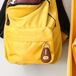 Gepersonaliseerde dubbelzijdige voetbal sleutelhanger met nummerplaat Lederen tas tag sport thema accessoire geschenk voor voetballer sportliefhebber