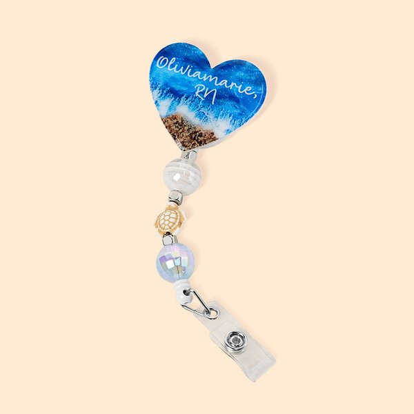 Gepersonaliseerde Oceaan Hart Intrekbare Beaded Acryl Badge Reel Verjaardag Gift voor Verpleegkundige Arts