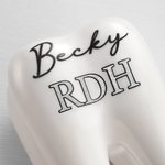 Personalisierte Backenzahn Vase Zahn Pflanzer Dental Pen Holder Schreibtisch Dekor mit Titel und Name Büro Graduierung Geschenk für Zahnarzt Dentalhyg