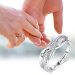 Bague en Argent Sterling Forme Torsadée Anneau Personnalisé avec Double Nom Gravé Cadeau de Mariage Saint Valentin