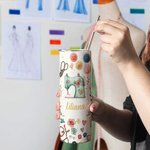 Personalisierte Nähen Thema Food Grade 20oz Skinny Tumbler mit Deckel und Stroh Reinigung Bürste Geburtstag Muttertag Geschenk für Mutter Nähen Liebha