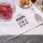Personalizzato Questo Nonna appartiene a Asciugapiatti in cotone con nome e cuore Decorazione per la cucina Festa della mamma Regalo di inaugurazione 