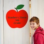 Personalized Teacher Apple Classroom Door Decal Vinyl Stickers with Colourful Font Teacher Appreciation Back to School Gift for Teacher Colleague