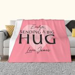 Gepersonaliseerde Sending A Big Hug Fleece Deken met Naam en Tekst Valentijnsdag Cadeau voor Paar