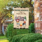 Henkilökohtainen Making Memories Yksi leirintäalue kerrallaan Garden Flag lahja Camping Parit