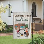 Henkilökohtainen Making Memories Yksi leirintäalue kerrallaan Garden Flag lahja pariskunnalle