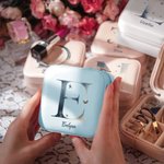 Personalisierte Sterne Mond Wasserdichtes Leder Schmuckkästchen mit Initialen und Namen Hochzeitstag Geschenk für Sie