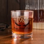 Bicchieri da whisky personalizzati moderni e minimalisti da 10 once con testo inciso Regalo di compleanno per la festa del papà per l'uomo