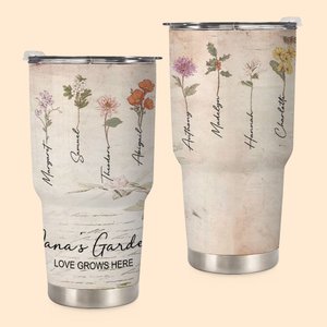 Bicchiere isolato da 30 once con nome e citazione dell'amore che cresce qui, regalo di compleanno per la mamma e la nonna.