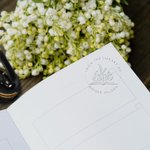 Personalisierte Geburt Blume Buch aus der Bibliothek von Name Embosser Stempel mit Aufbewahrungstasche Geburtstagsgeschenk für Buchliebhaber