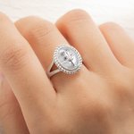 Personalizzato 1-4 Bouquet di fiori di nascita Anello inciso Madreperla Gioielli Festa della Mamma Regalo di compleanno per le donne