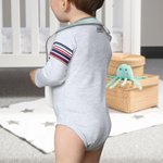 Henkilökohtainen ensimmäinen pääsiäispupu pääsiäismunat vedenpitävä vauvan ruokalappu, jossa on tasku säädettävä solmio sulkeminen Baby Shower lahja v