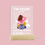 Luce notturna a LED personalizzata con base in legno per San Valentino, regalo di coppia per gli innamorati.